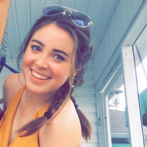 Meet your Posher, Christine